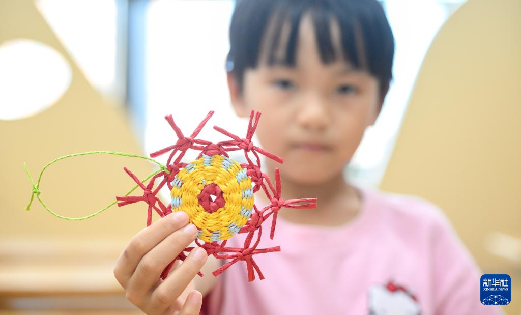 海口：在非遗学...