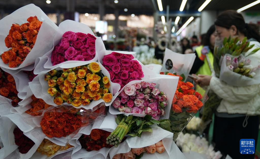 云南昆明：春节...